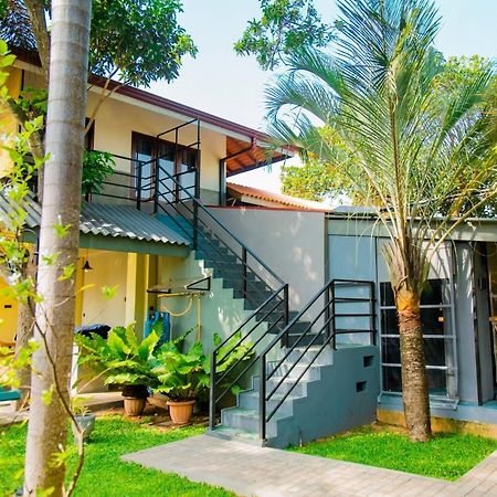 Morning Star Resorts 尼甘布 外观 照片
