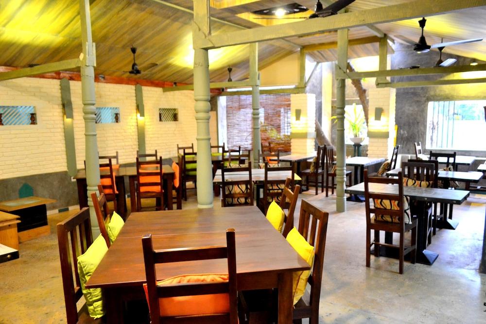 Morning Star Resorts 尼甘布 外观 照片